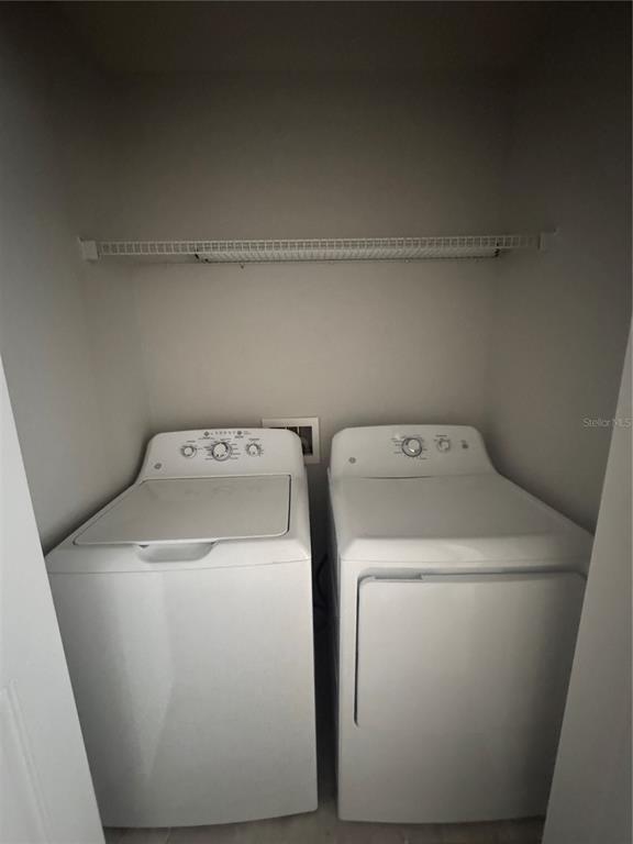 Building Photo - 4478 SW 49th Ave