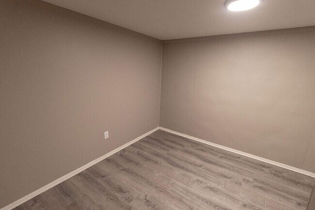 Building Photo - 2931 Northland Dr