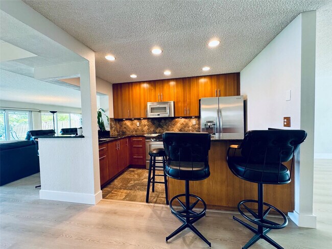 Building Photo - 1780 NW 39th Pl