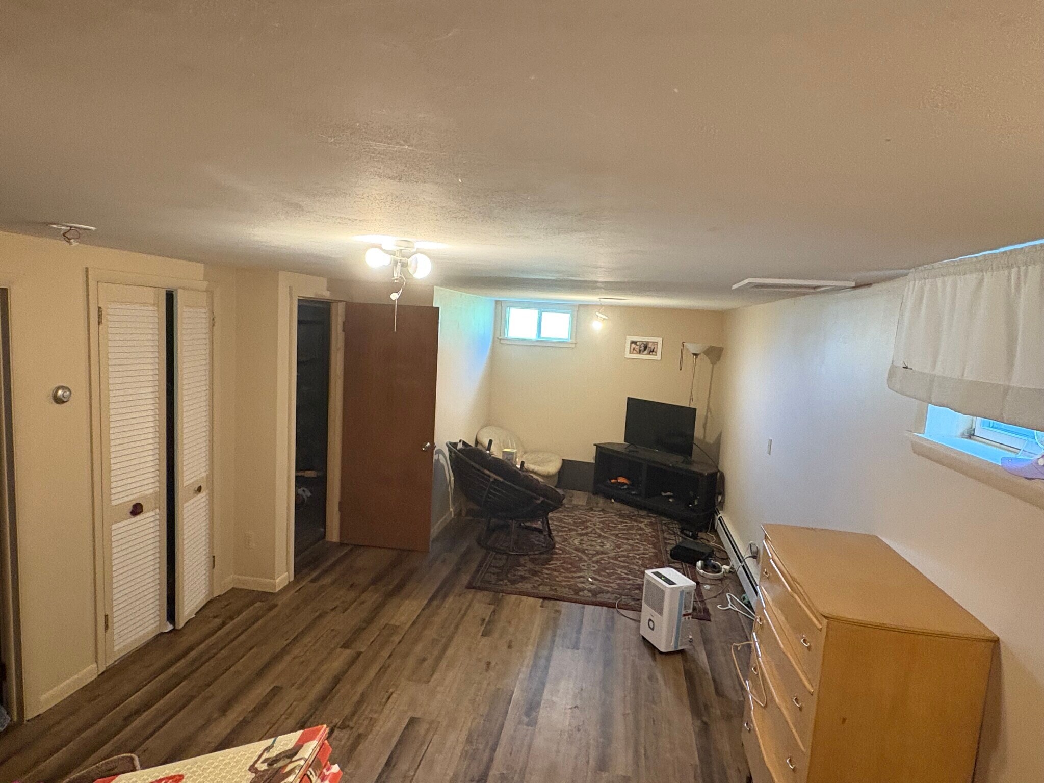 Family room - 132 Piper Rd