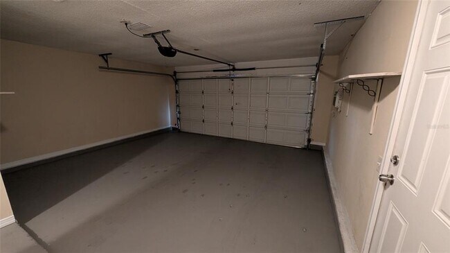 Building Photo - 840 Lake Jackson Cir