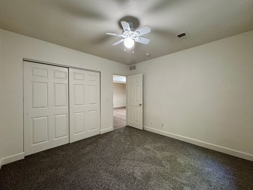 Building Photo - Fantastic 3 Bed 2 Bath Longmont Duplex! Av...