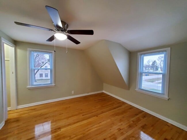 Building Photo - Oak Lawn Home