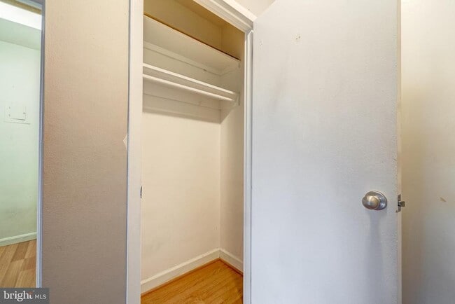 Building Photo - 1111 Arlington Blvd