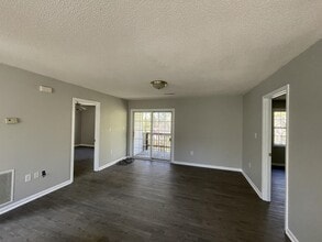 Building Photo - 111 McBrandon Dr