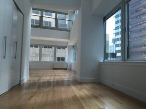 Building Photo - 2 bedroom in NEW YORK NY 10006