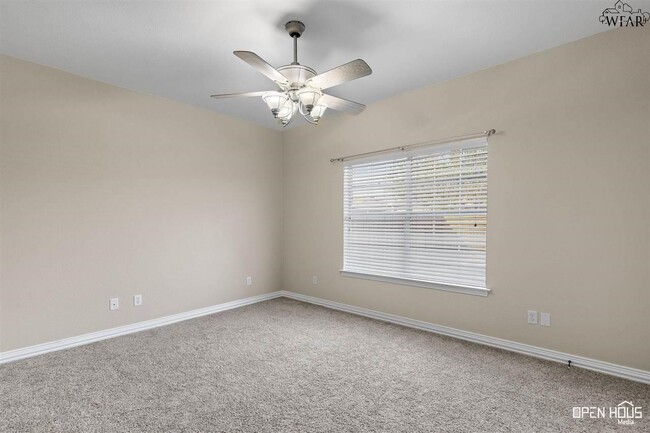 Building Photo - 5405 Blazing Star Ln