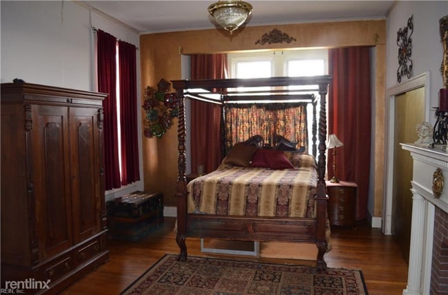 Building Photo - 6 br, 4 bath House - 200 S High St
