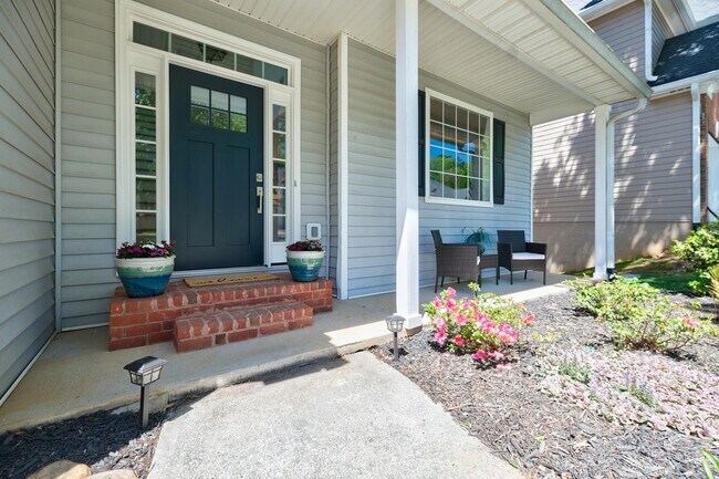 Building Photo - 2105 Brookridge Ter