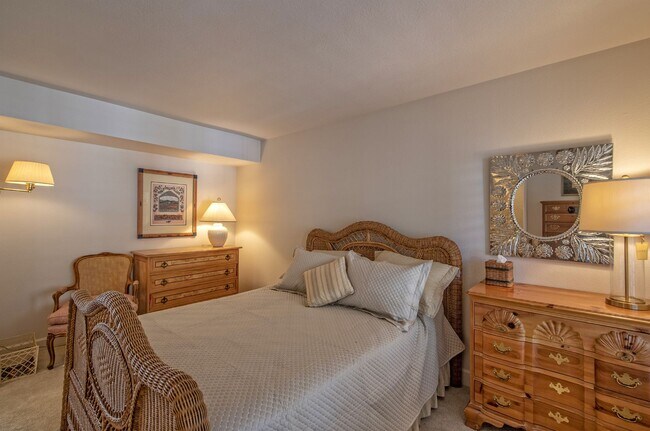 Building Photo - Rates Vary $1,995 - $3,495