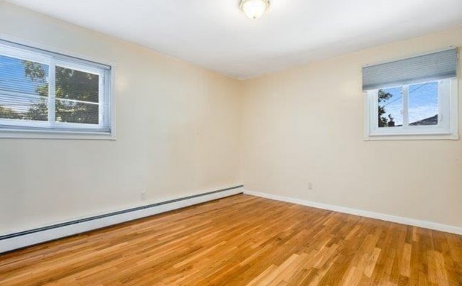Building Photo - 434 S Marginal Rd