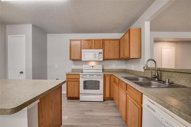 Building Photo - 510 Burleson St