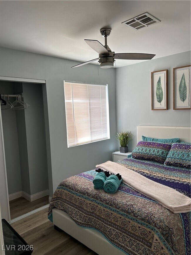 Building Photo - 5045 Spencer St