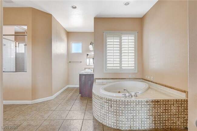 Building Photo - 4641 Velvet Crest Ln