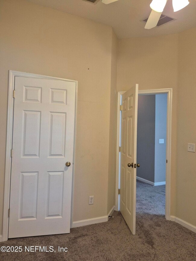 Building Photo - 5851 Parkstone Crossing Dr