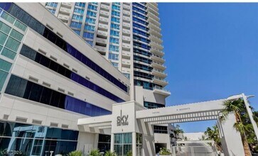 Building Photo - 2700 S Las Vegas Blvd