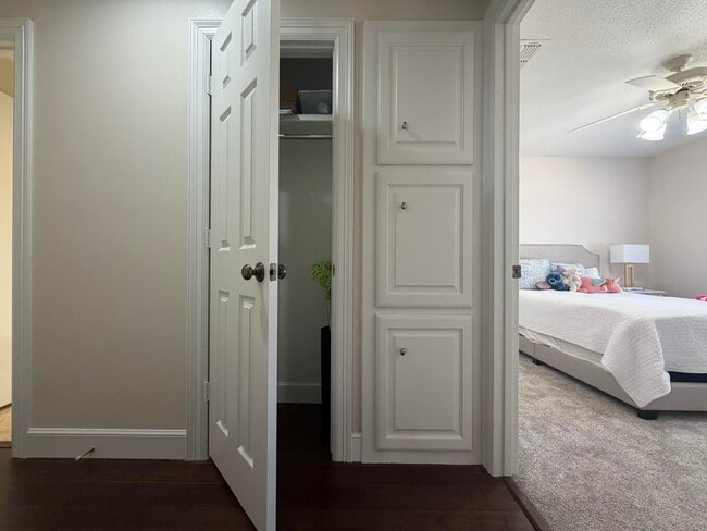 Building Photo - 4103 101st St