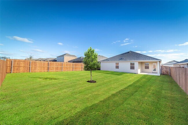 Building Photo - 913 Alton Dr