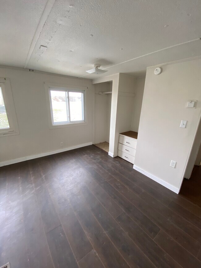Building Photo - Unit #3-Millborne Rd.