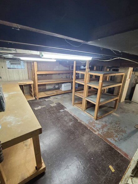 Building Photo - 50 Lodge Dr