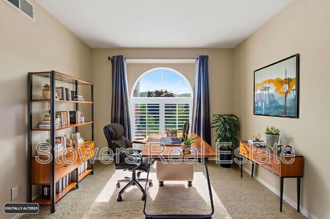 Building Photo - 350 Bellflower Dr