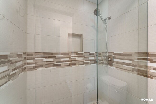 Building Photo - Charming 2BR Condo in Phoenix