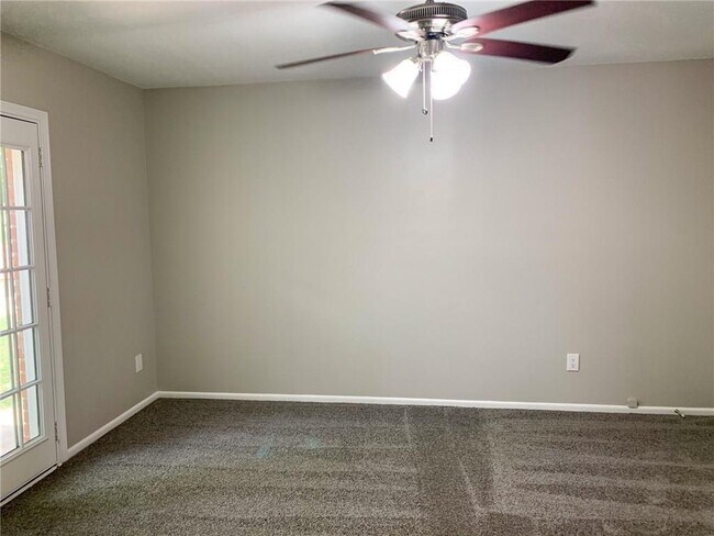 Building Photo - 11303 Titian Dr