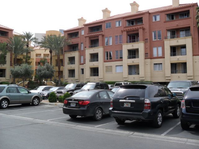 Building Photo - Meridian Luxury Top-Floor Condo with amazing Strip View (Electricity, Gas, and Internet included)