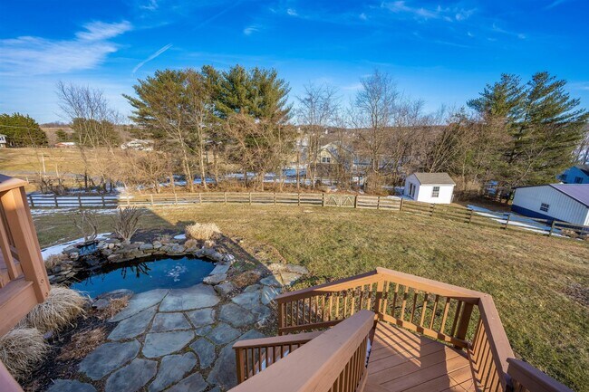 Building Photo - WELLER ESTATES