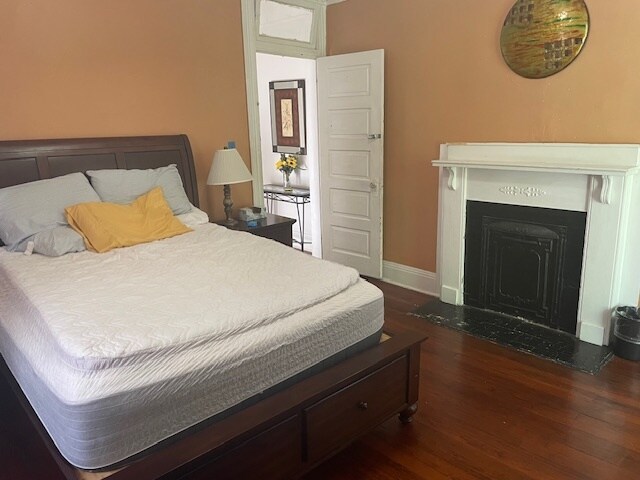 Main bedroom - 8226 Cohn St
