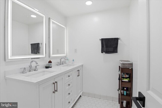 Building Photo - 1034 Walker Mill Rd