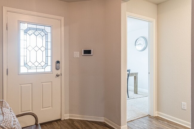 Building Photo - 2569 McCrae