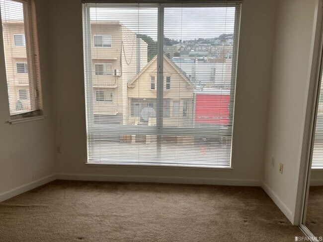 Building Photo - 434 Judah St