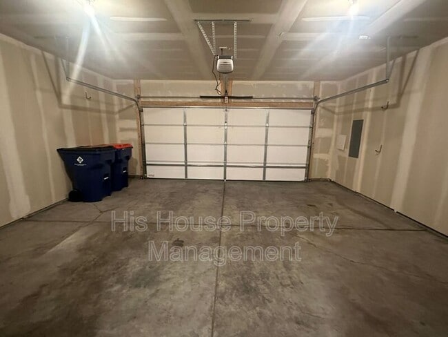 Building Photo - 248 Oriole Wy
