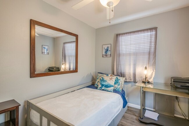 Building Photo - Villas at Kenolio Furnished Two Bedroom Tw...