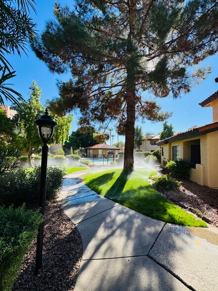 Building Photo - 7008 E Gold Dust Ave