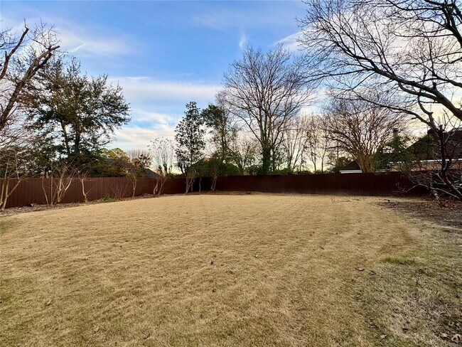 Building Photo - 2630 Aimee Dr