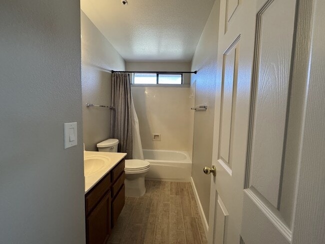 Building Photo - North Scottsdale 3br