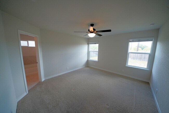 Building Photo - Like New Home in Red River Ranch (Cibolo)! -  Realtor Commission: $500