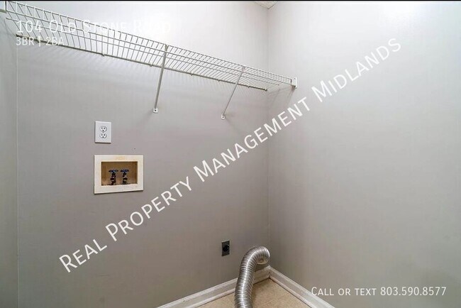 Building Photo - 104 Old Stone Rd