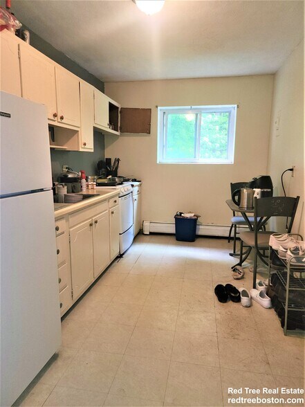 Primary Photo - 35 Westgate Rd