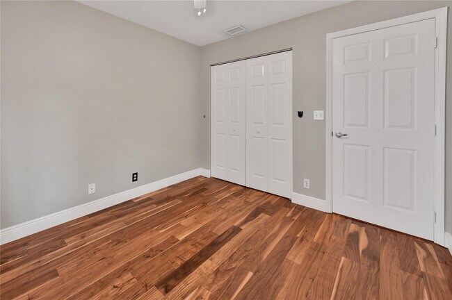 Building Photo - 8949 NW 45th Ct