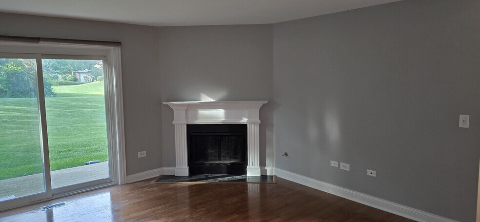 Building Photo - 43 Foxcroft Rd