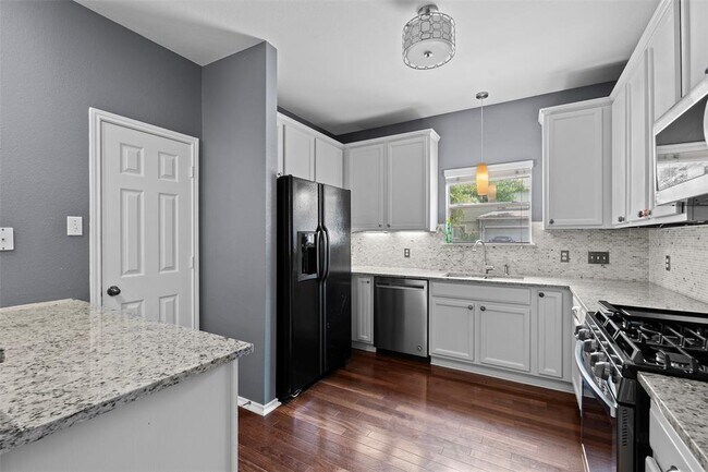 Building Photo - 2310 Sweet Clover Dr