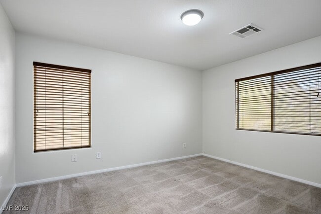 Building Photo - 853 Blushing Rose Pl