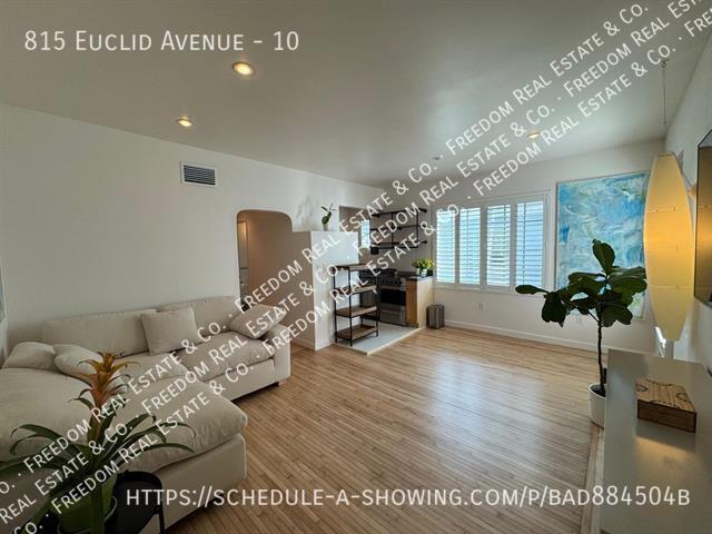 Building Photo - 815 Euclid Ave