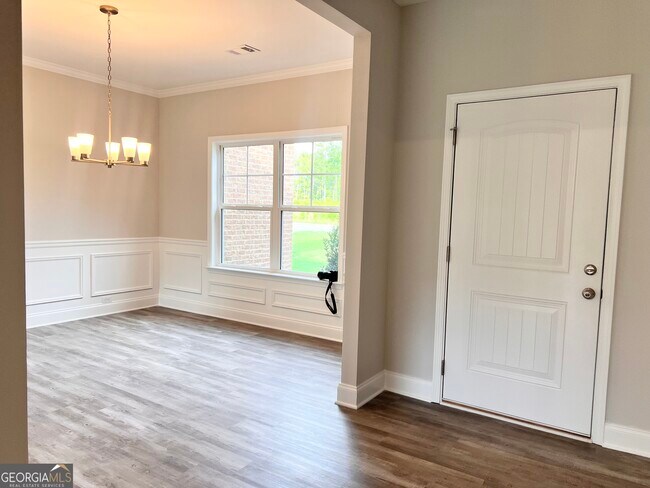 Building Photo - 8024 English Ivy Ct