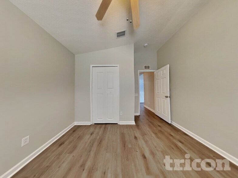 Building Photo - 12329 Cedarfield Dr
