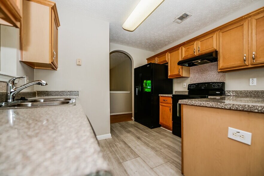 Building Photo - 1309 Kent Manor