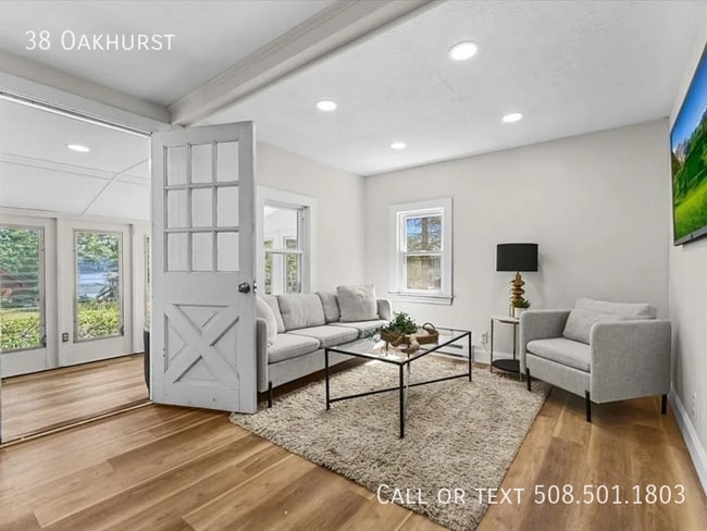 Building Photo - 38 Oakhurst-
